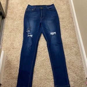 Fashion nova ripped jeans